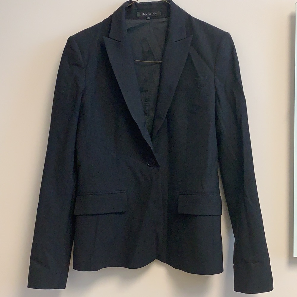 Theory black one button blazer sz 4